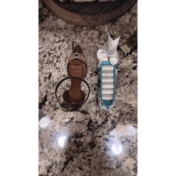 2 X Adorable Elaborate Shoe Ring Jewlery Holders. Exquisitely Crafted Accessory - Picture 16 of 16
